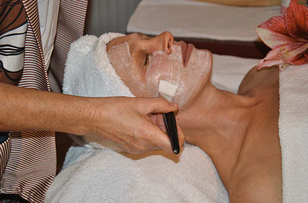 Anti Aging Gesichtsbehandlung München (1,5 Std.) - 3