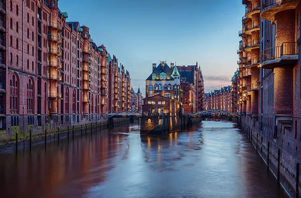 Außergewöhnliche Stadtführung Hamburg (2 Std.) - 6