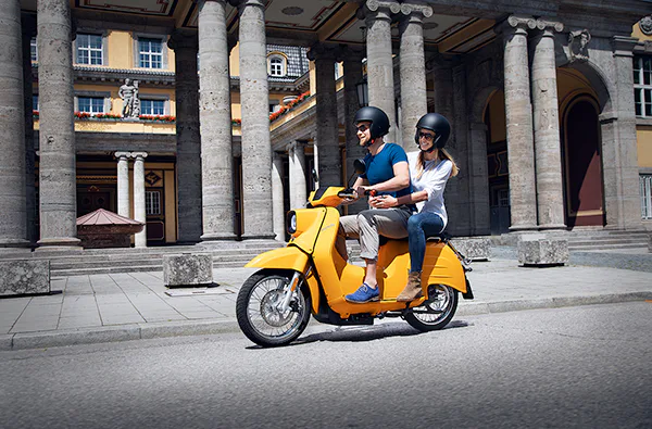 Erlebnistag München Frühstück und E-Roller für 2
