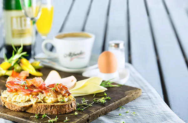 Erlebnistag München Frühstück und E-Roller für 2 - 5