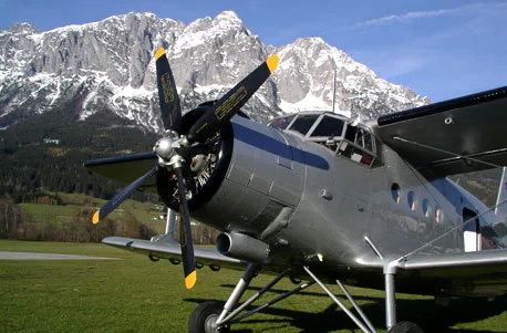 Nostalgie-Rundflug über die Alpen: Wien-Venedig - 1
