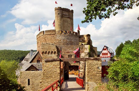 Mittelalter-Krimi & Dinner auf der Burg bei Koblenz