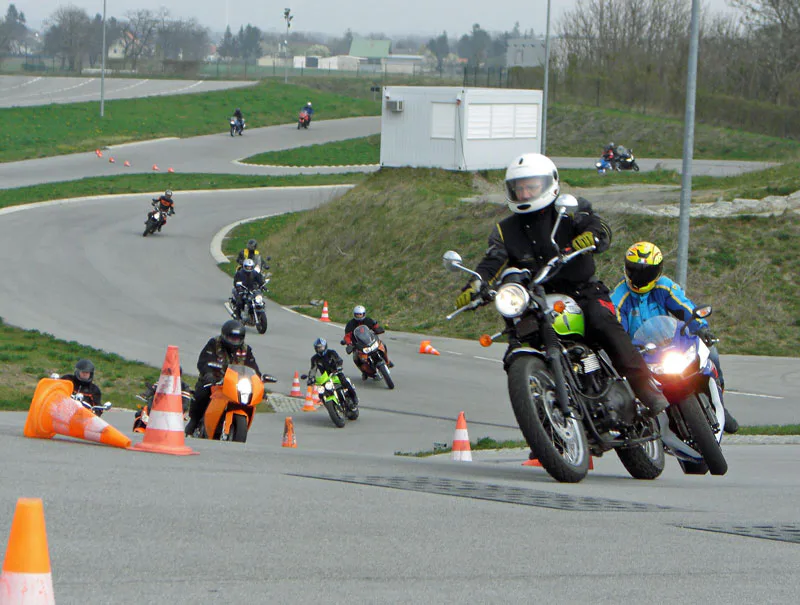 Motorrad Fahrsicherheitstraining - 4