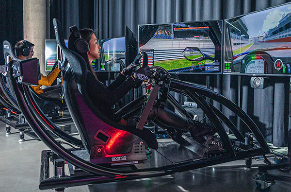 Racing Simulator (25 Minuten) - Jochen Schweizer Arena München - 2