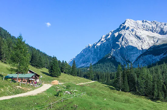 Anspruchsvolle E-Bike-Tour auf die Hallerangeralm - 2