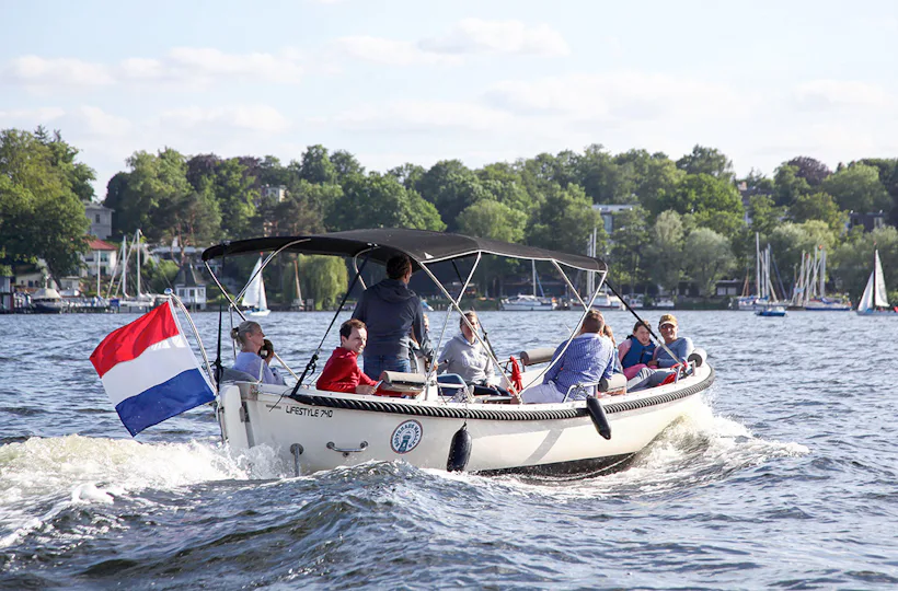 30 ps Motorboot mieten Berlin