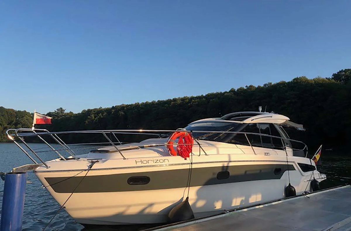 Motoryacht Waren (Family & Friends - 2 Std.) - 2