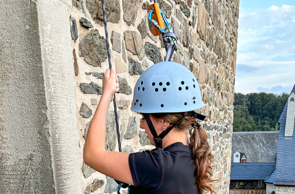 Abseilen vom Schloss Burg Solingen - 4