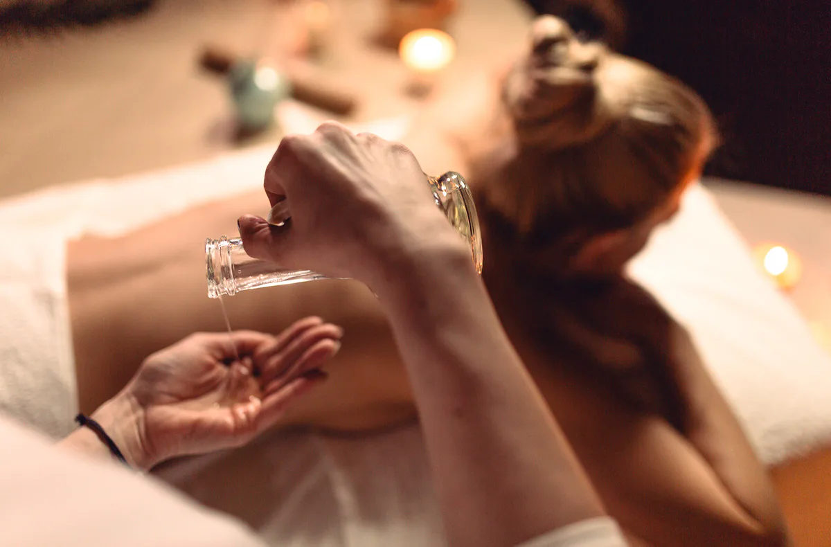 Ayurvedische Ganzkörpermassage für Frauen Berlin - 2
