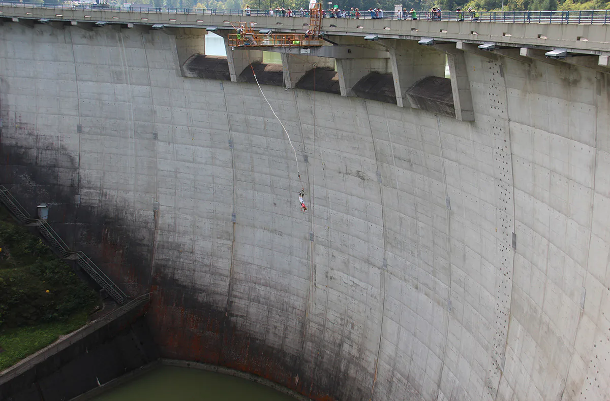 Bungee am Staudamm Klaus in Oberösterreich - 4