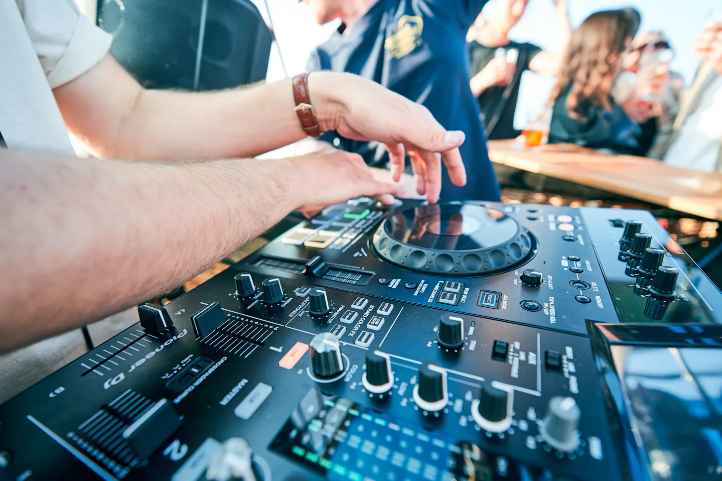 DJ im Ballon - Party auf 1000 Metern (14 Personen) - 2