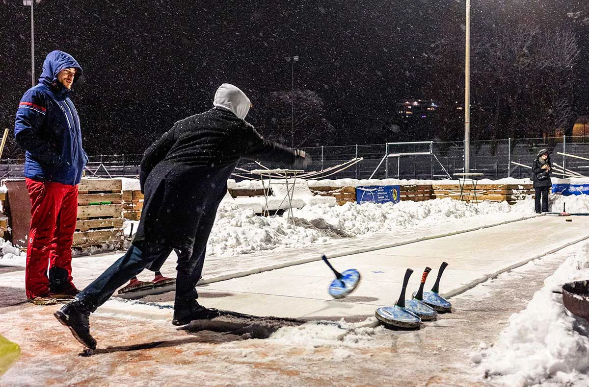 Eisstockschießen für bis zu 8 Personen Wien - 1