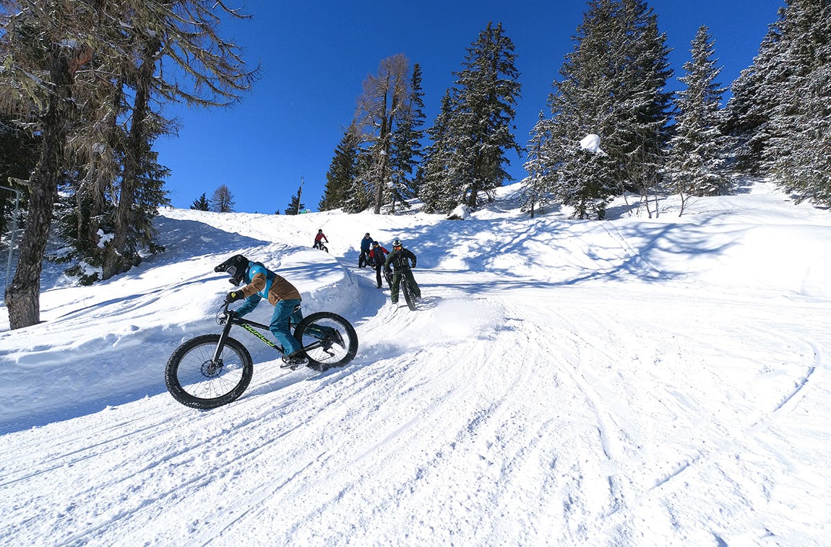 Fatbike-Downhill auf Schnee am Hochwurzen
