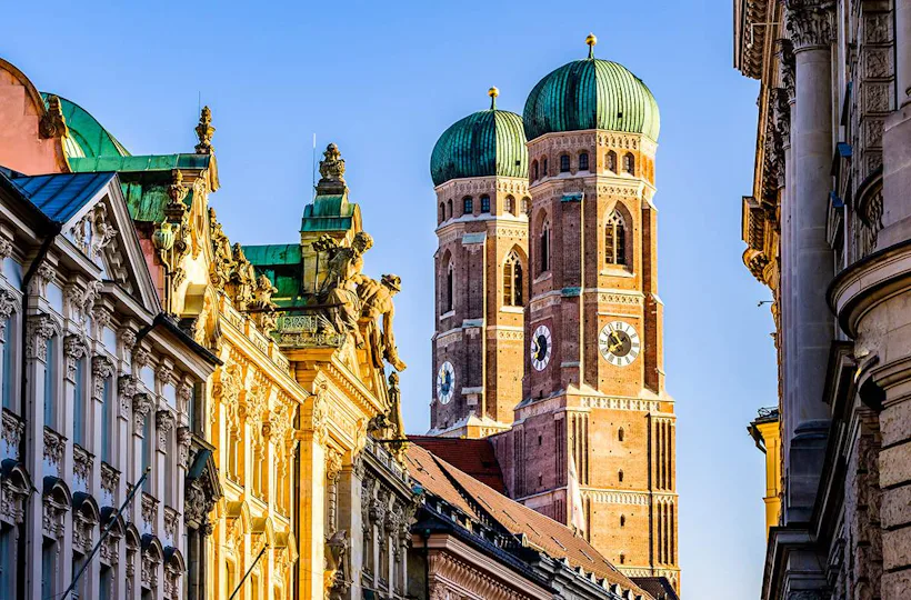 Frühstück & Stadtführung München für 2