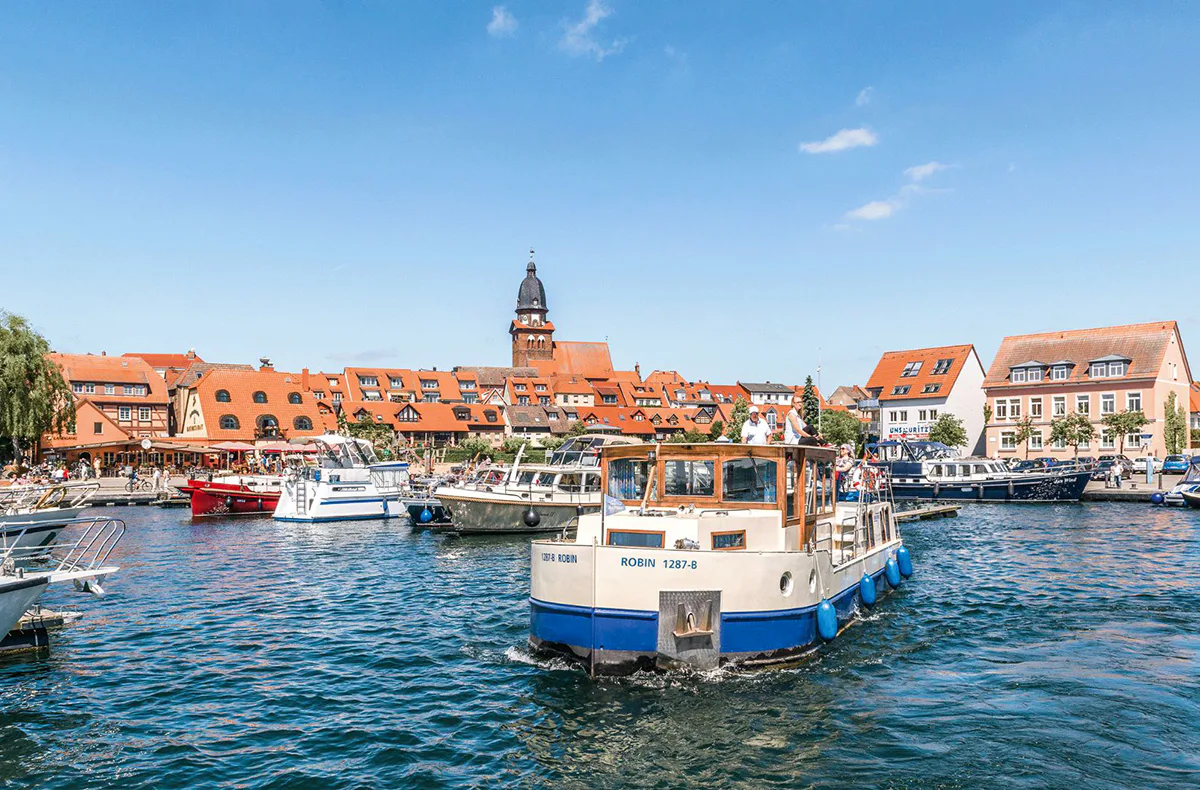 Hausboot-Übernachtung Rechlin für 5 (4 Nächte) - 1