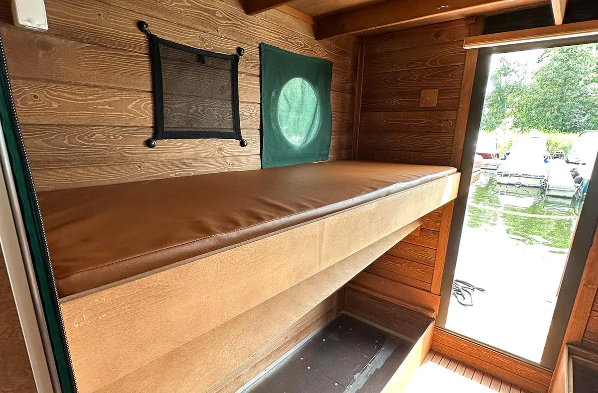 Hausboot Urlaub für 6 (4 Nächte) Priepert (6 Plätze - D7) - 3