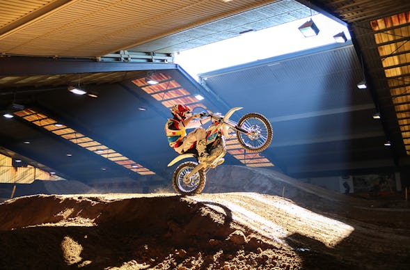 Indoor E-Motocross Rheinbreitbach