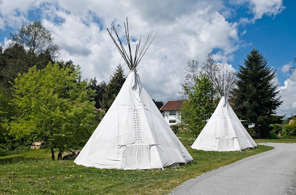 Außergewöhnliche Übernachtung im Tipi Viechtach für 2