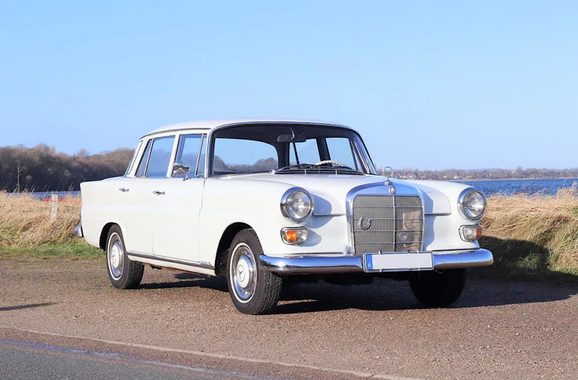 Mercedes Oldtimer fahren Wees (4 Std.)