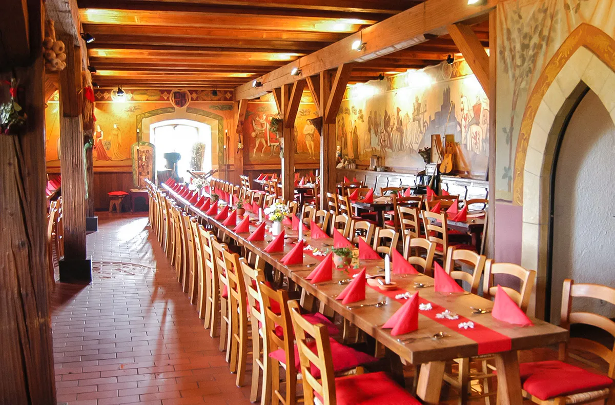Mittelalter-Krimi & Dinner auf der Burg bei Koblenz - 2
