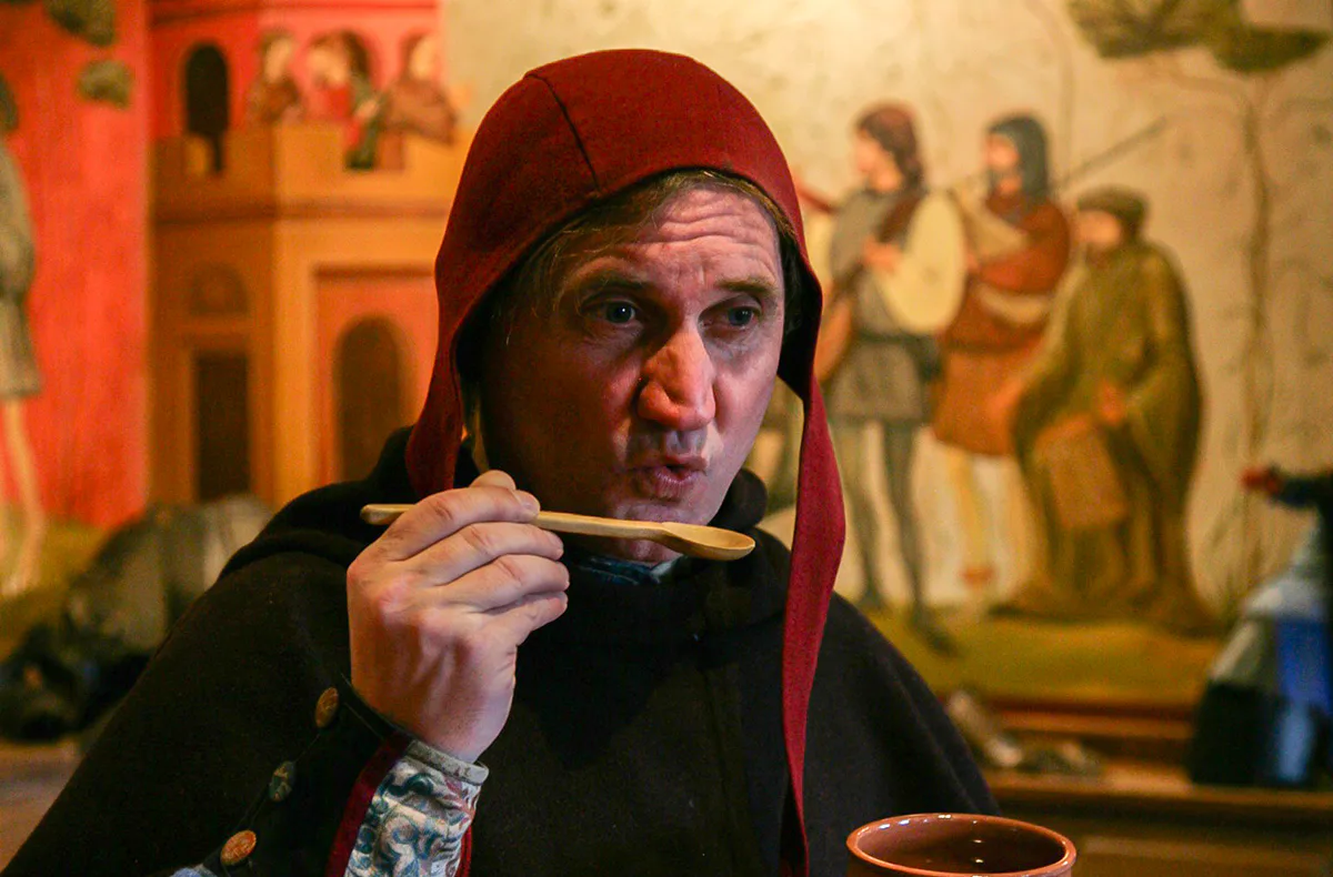 Mittelalter-Krimi & Dinner auf der Burg bei Koblenz - 4