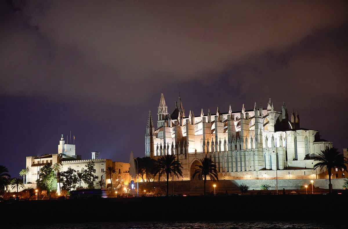 Stadtführung durch Palma de Mallorca bei Nacht für 2 - 3