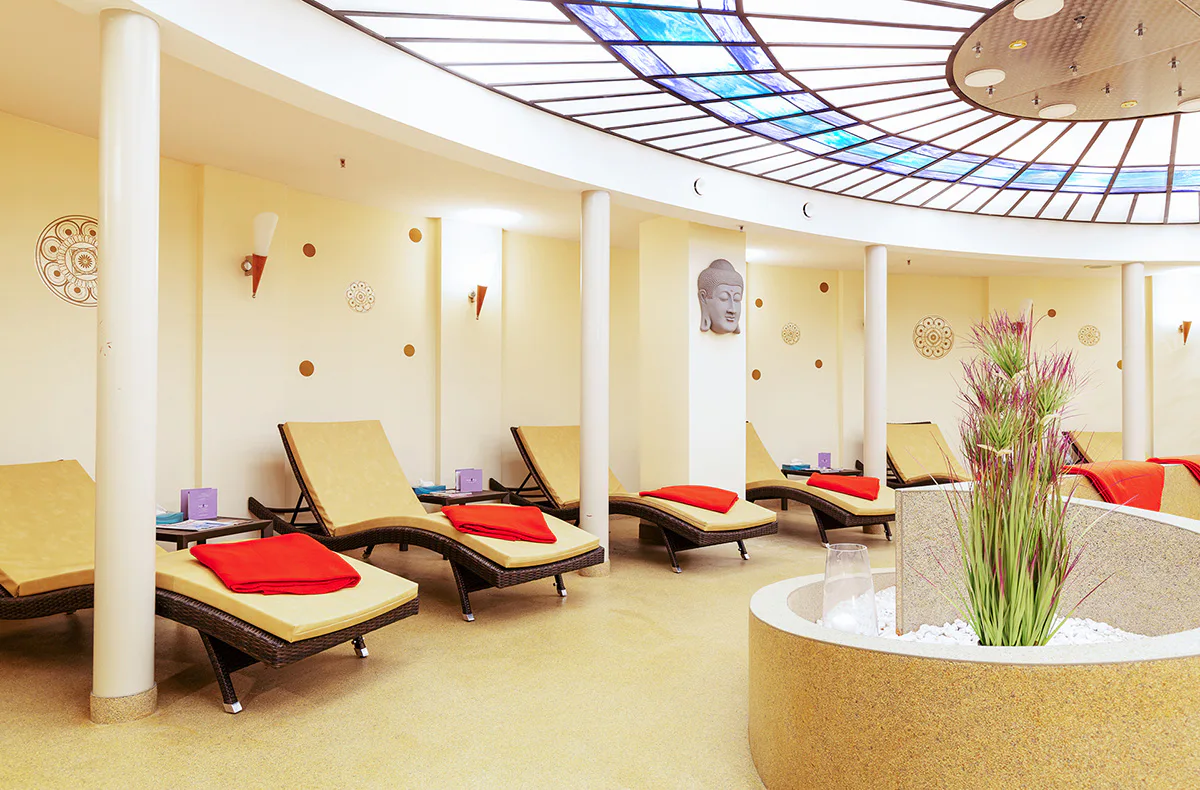 Aromaölmassage mit Spa Berlin - Friedrichstrasse - 7