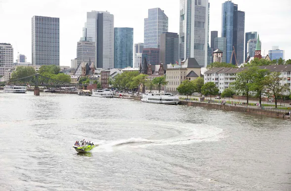 Jet Boot Action Tour in Frankfurt