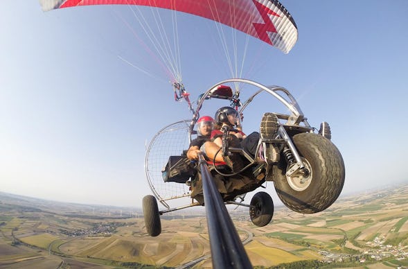 Tandemflug mit Weinverkostung für 2 Gaweinstal