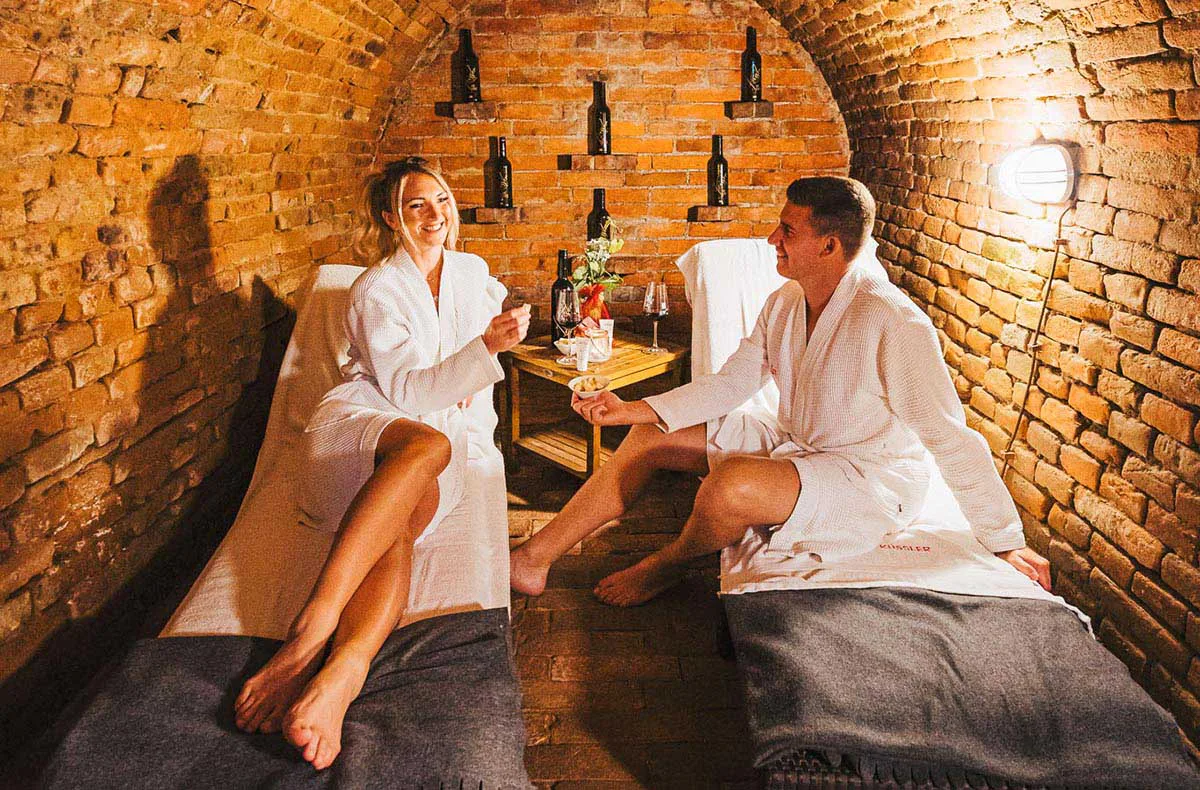 Urlaub mit Freunden im Weinfass Grub an der March - 3